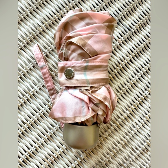 Burberry pink umbrella - Picture 1 of 10